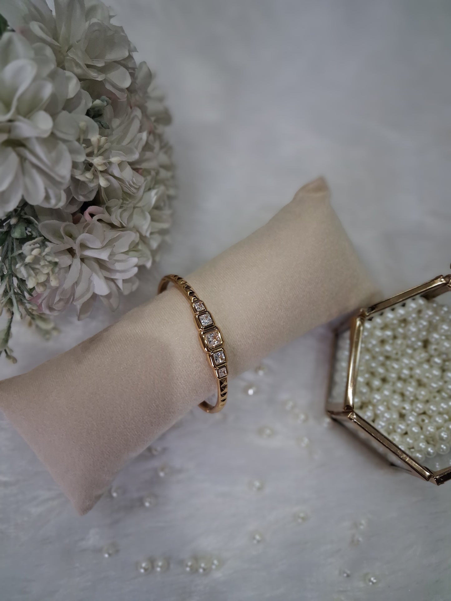 Solitaire AntiTarnish Bracelet
