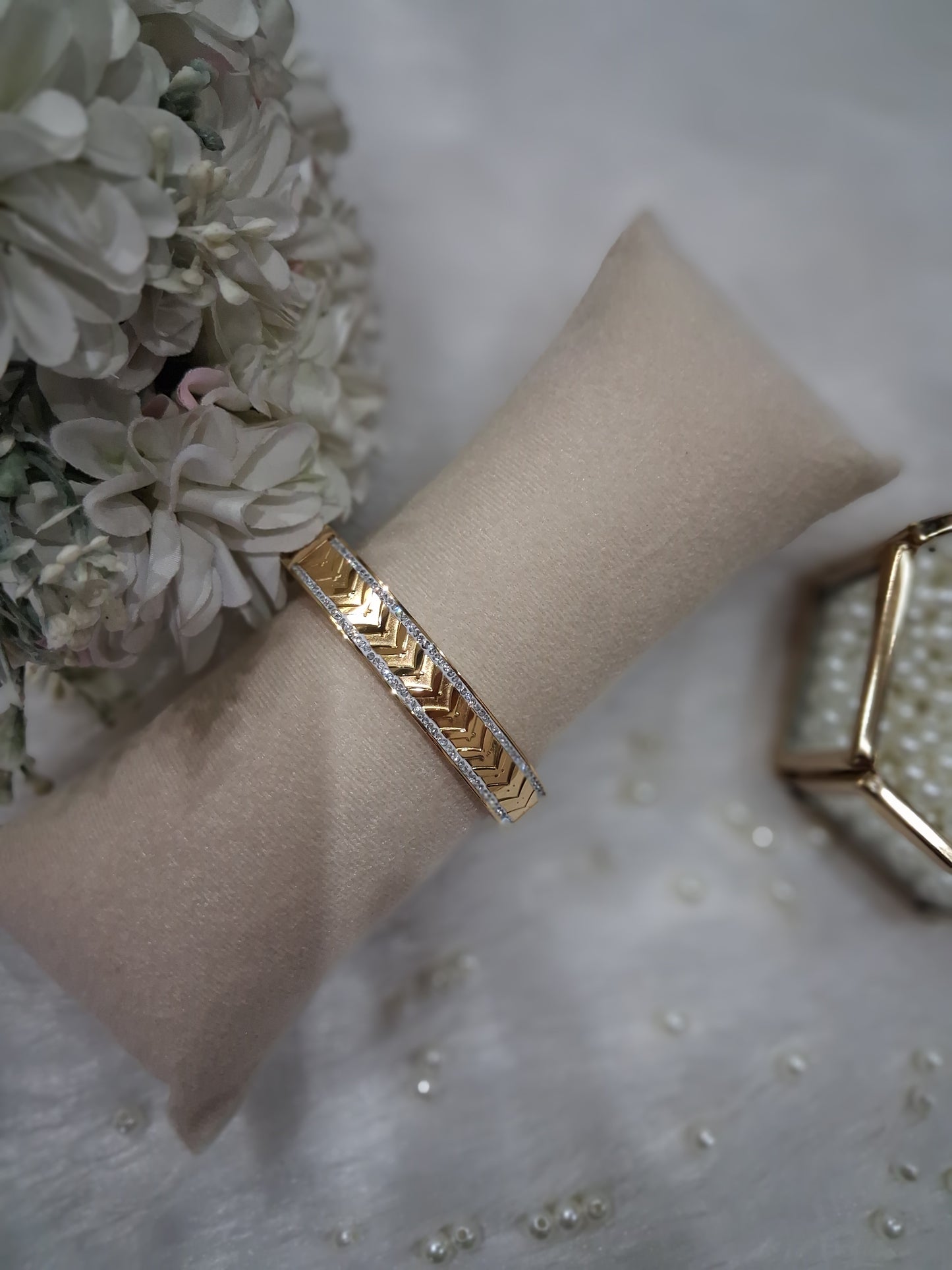 Mira Gold Lookalike Anti Tarnish Bracelet