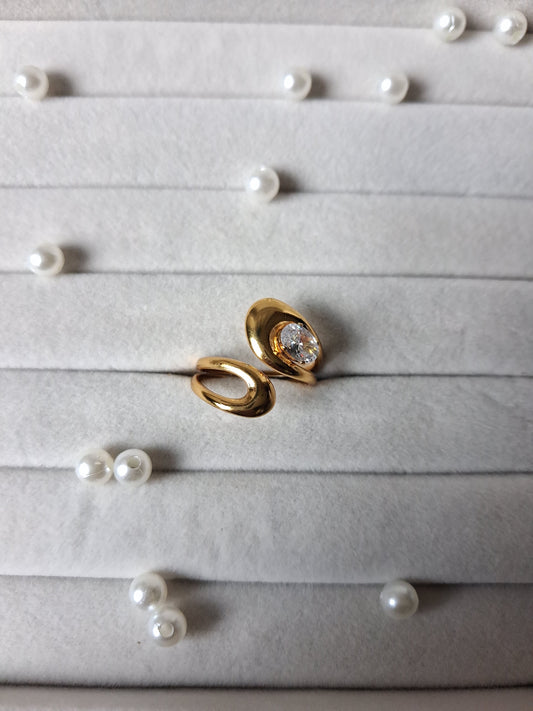 Nush Crystal AntiTarnish Adjustable Ring