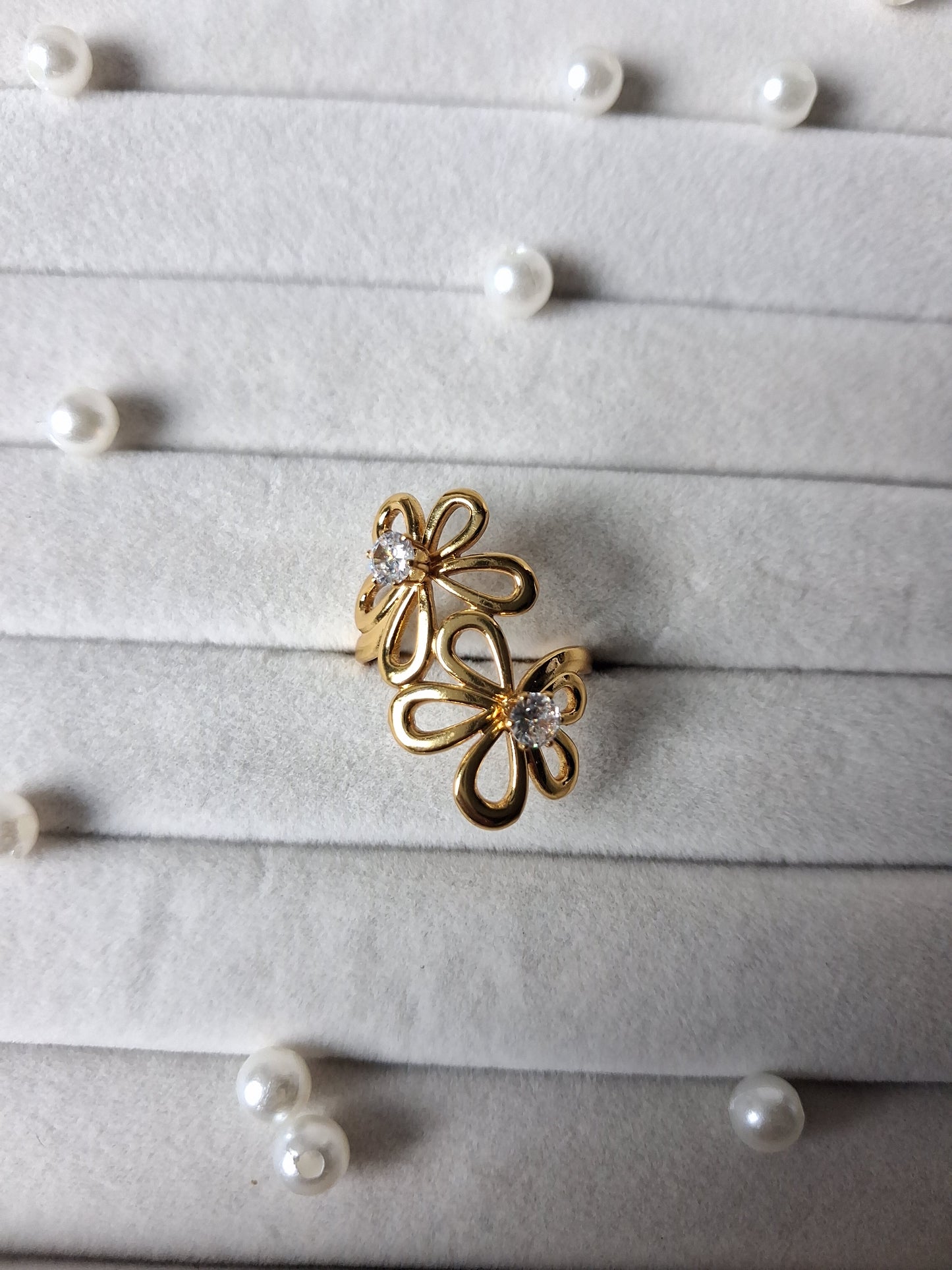 Daisy Crystal AntiTarnish Adjustable ring