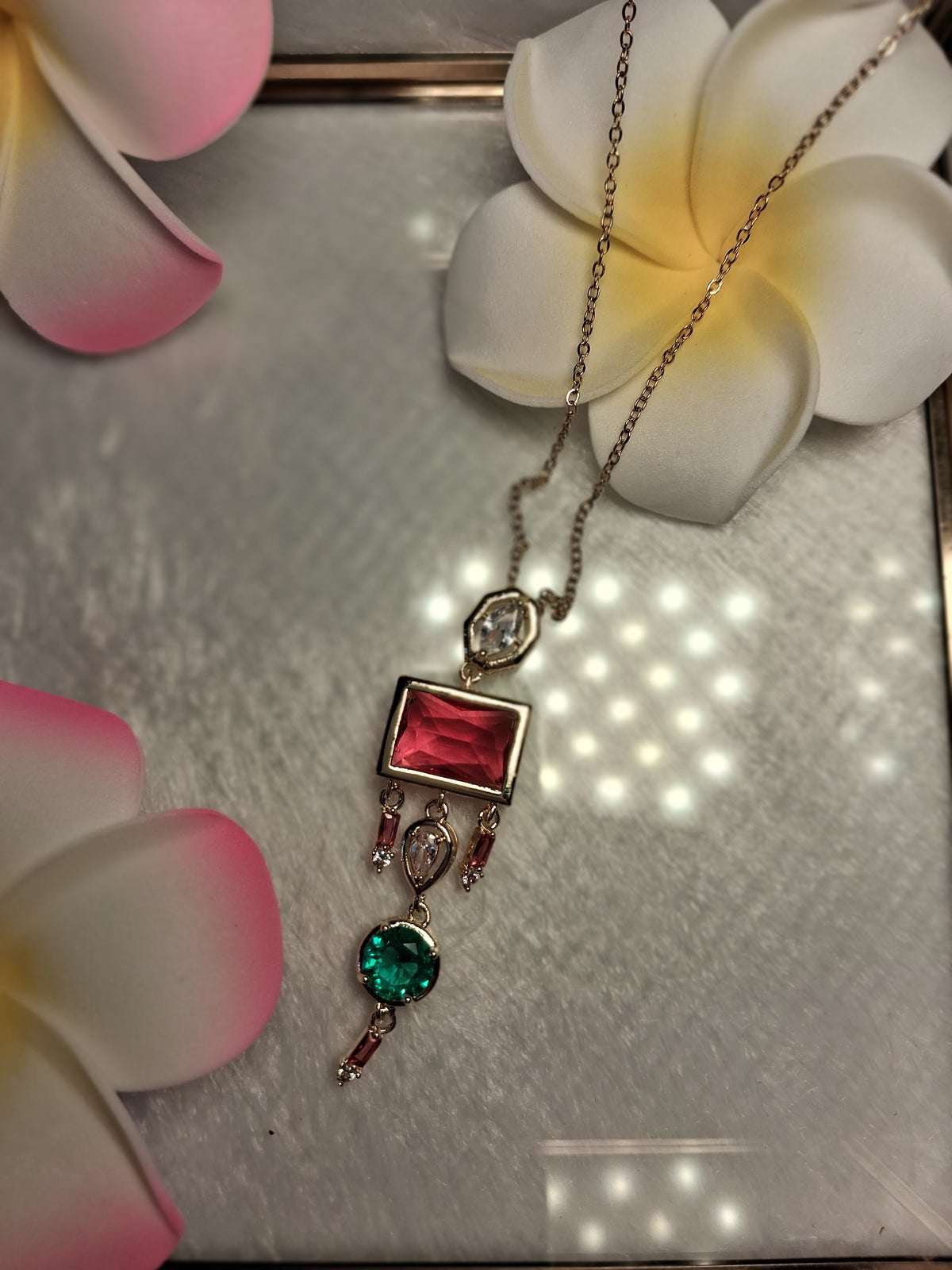 Red Green Crystals Anti Tarnish Neck Pendant
