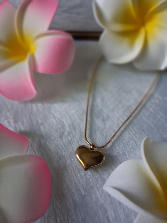 Solid Heart Gold Plated Anti Tarnish pendant