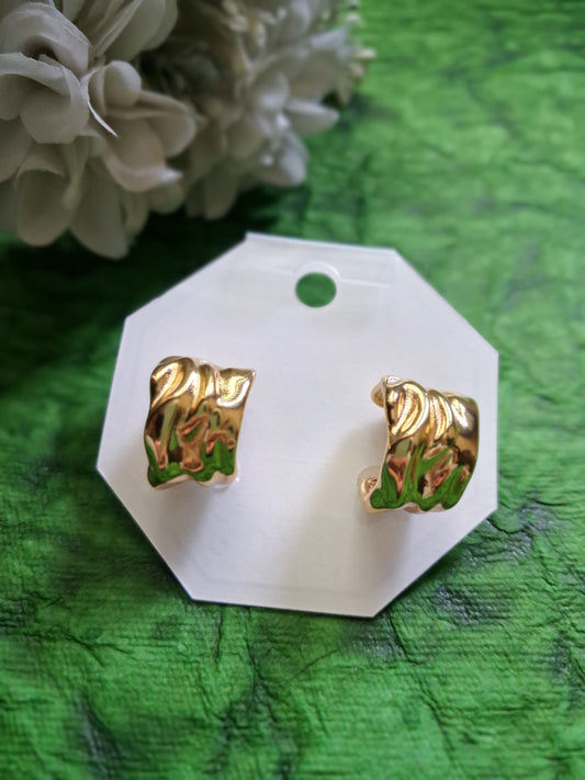 Wavy Plain Solid Gold Semi Hoops
