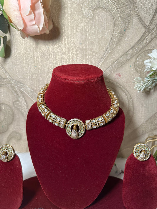 Kalpna Kundan Hasli Necklace