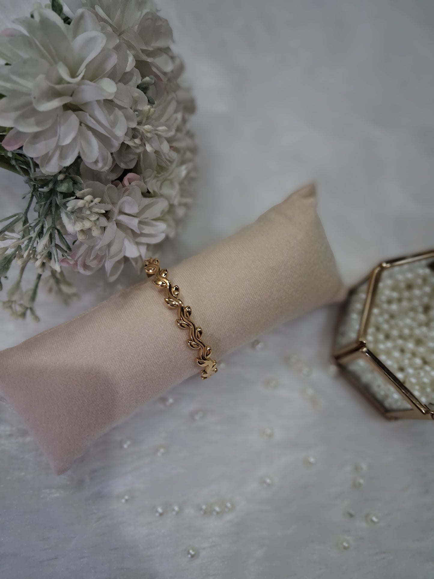 Veil Anti Tarnish Bracelet
