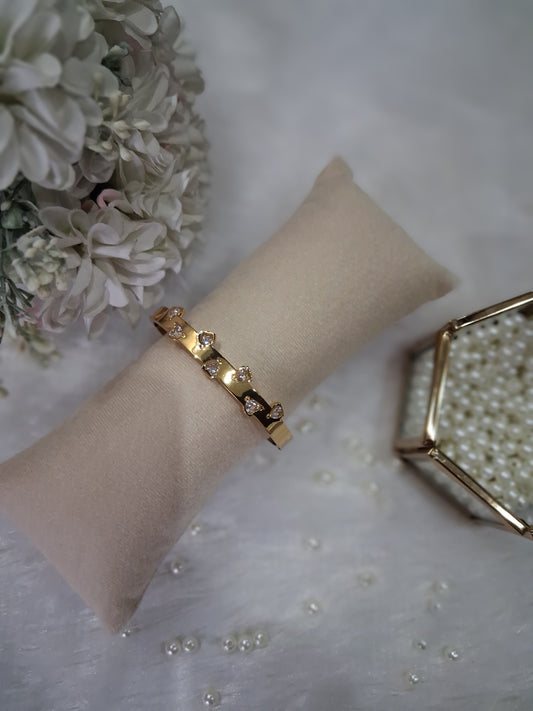 Scattered Heart Anti Tarnish Bracelet
