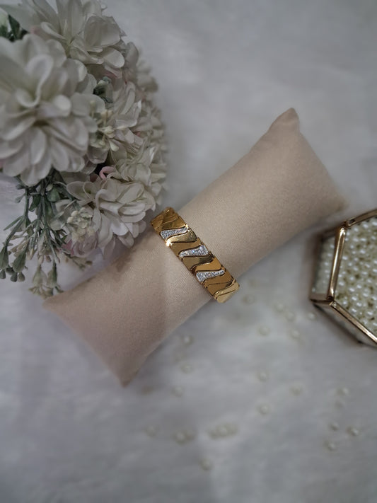 Chunky AD Gold Anti Tarnish Bracelet