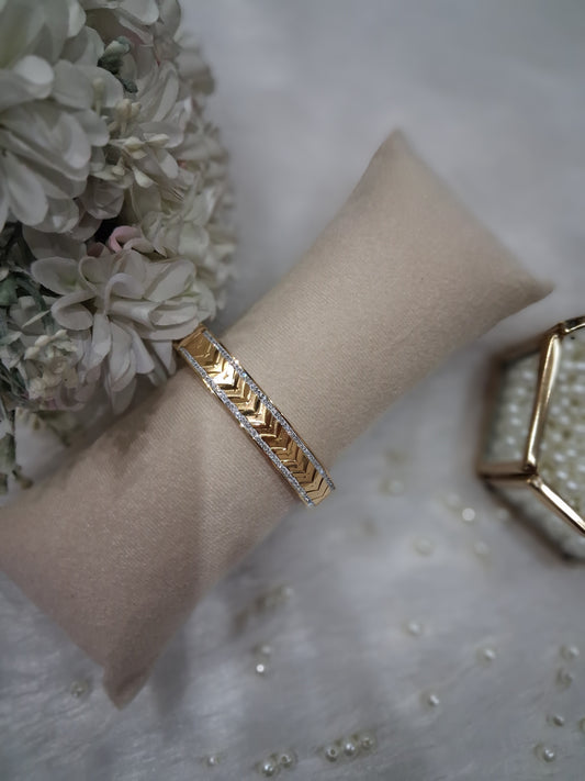 Mira Gold Lookalike Anti Tarnish Bracelet