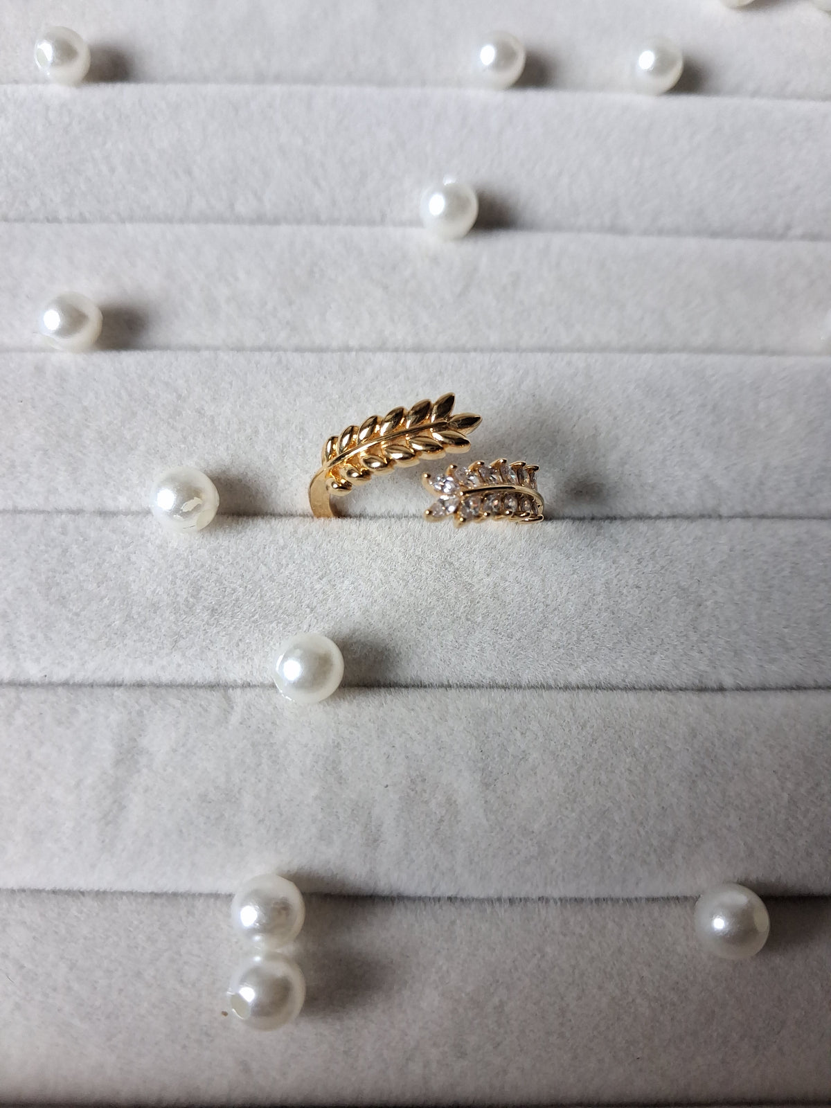 Leaf adjustable gold plated ring
