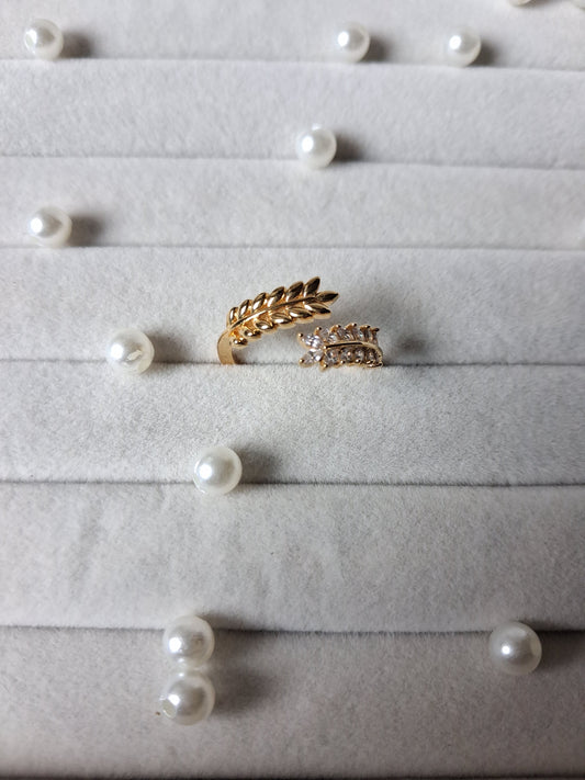 Leaf adjustable gold plated ring