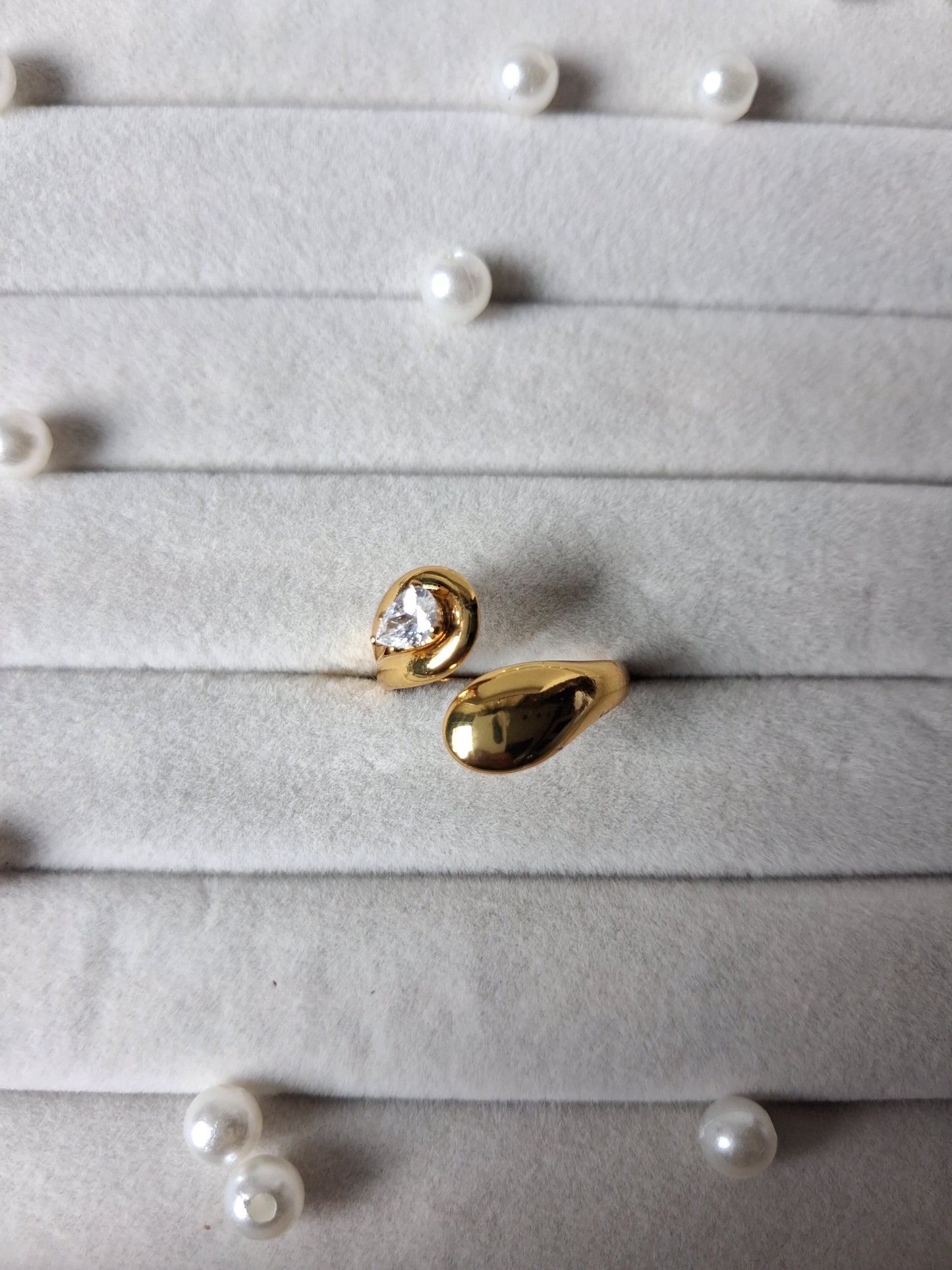 Fana AntiTarnish Adjustable Ring
