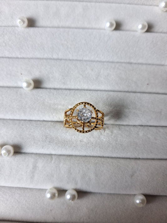 Circle detailed Crystal AntiTarnish Adjustable Ring