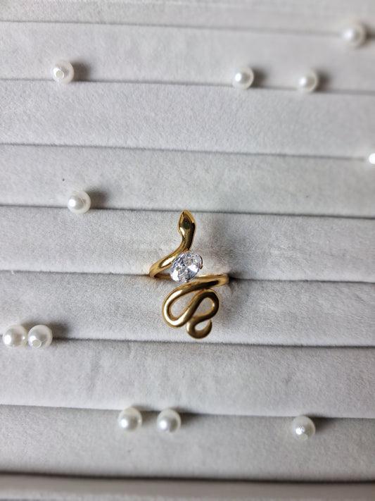 Serpant Crystal AntiTarnish Adjustable Ring