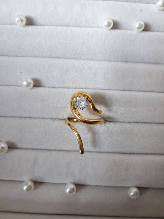 Bella AntiTarnish Adjustable Ring