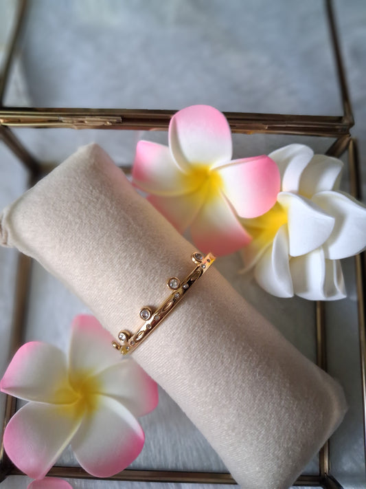 Crown Crsytal Anti Tarnish Thin Wrist bracelet