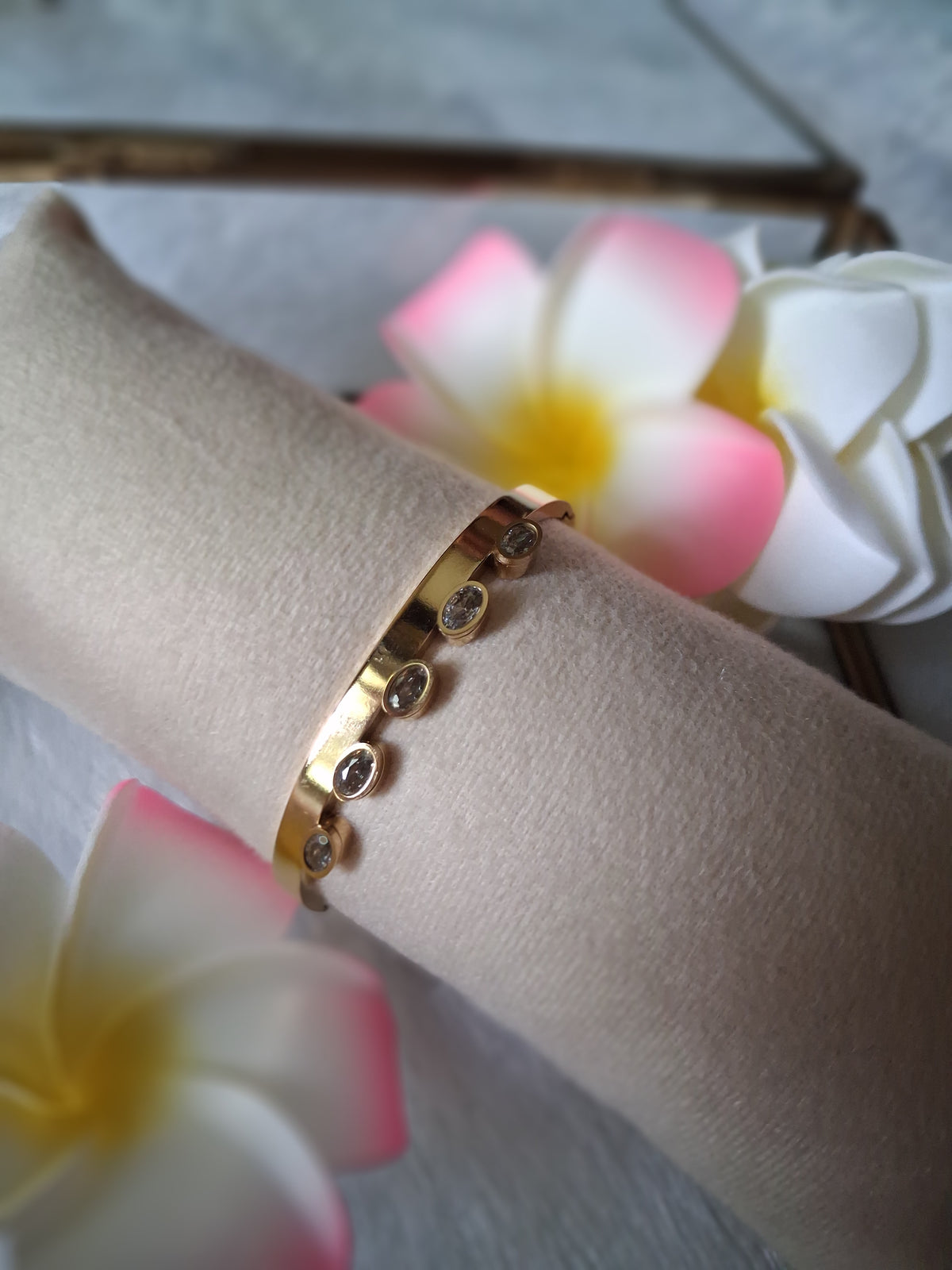 Bubble AD AntiTarnish Thin wrist bracelet