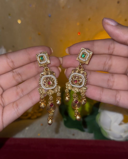 Sona Heritage Pendant Set