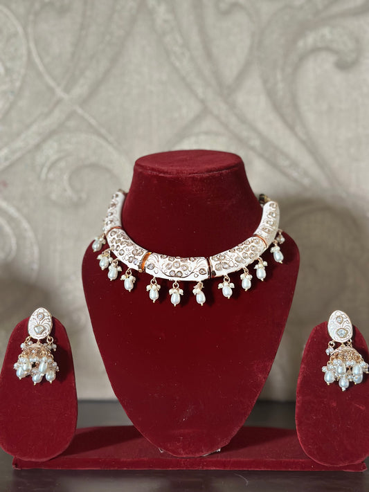 Meena Hasli Necklace Set