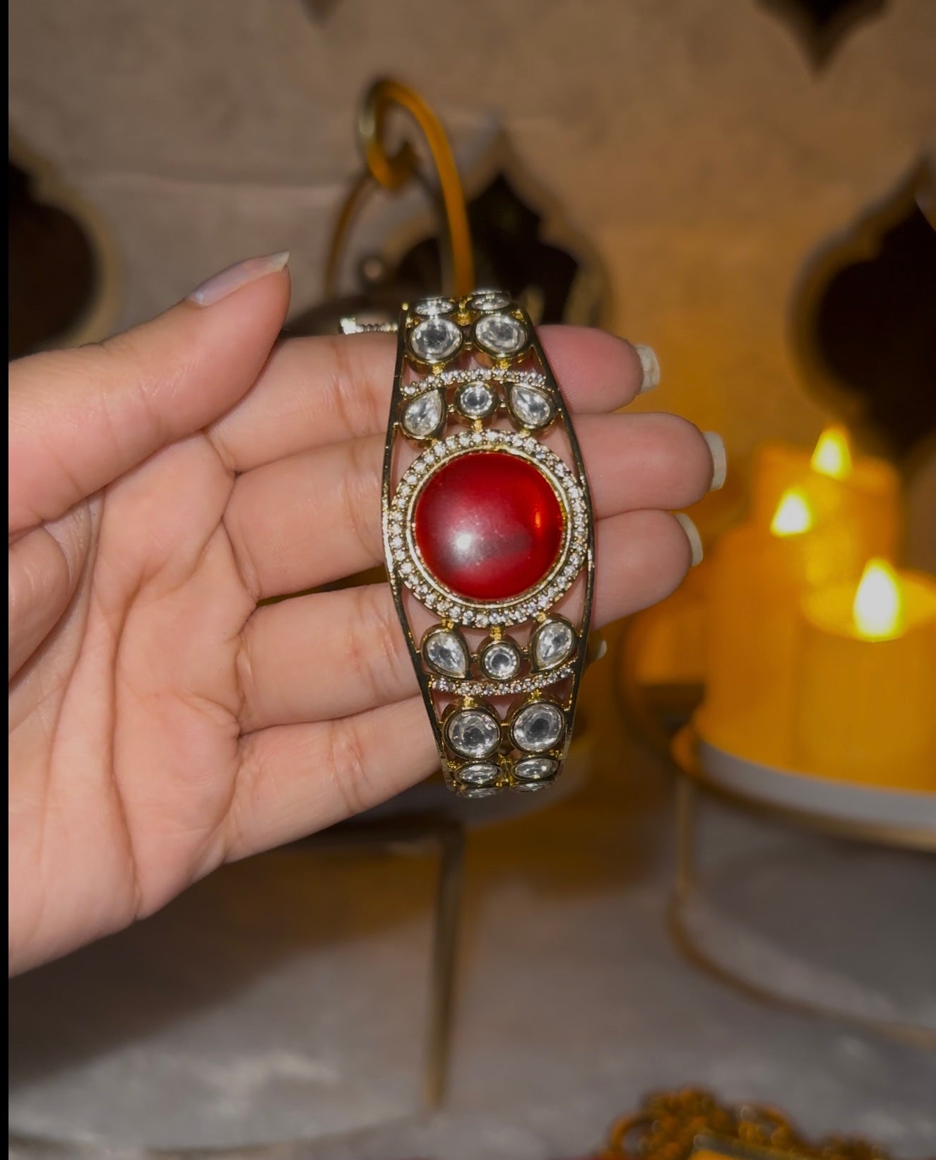 Laal Bangadi Kundan Bracelet