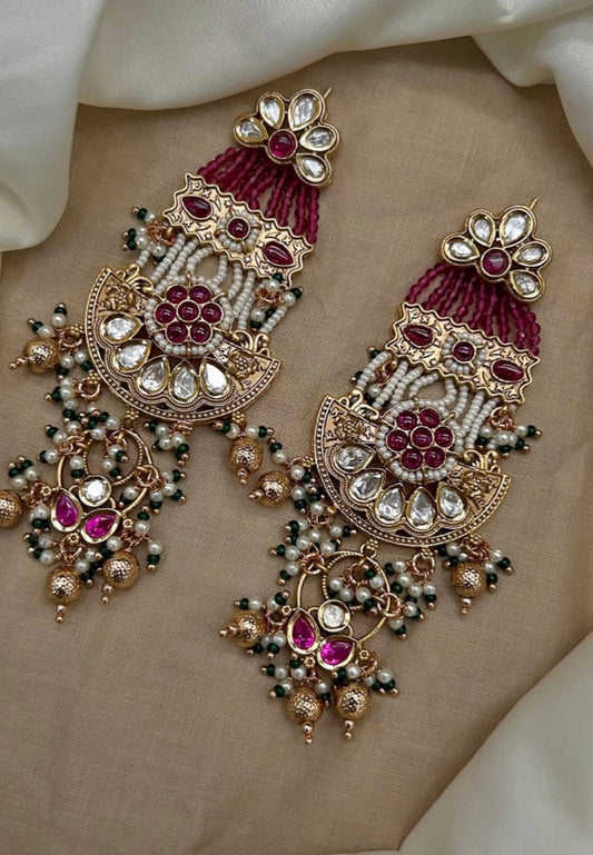 Antique Kundan Piroyi Chandbaali