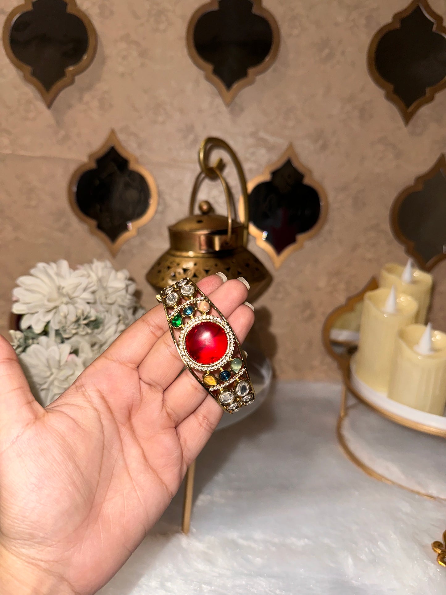 Laal Bangadi Kundan Bracelet